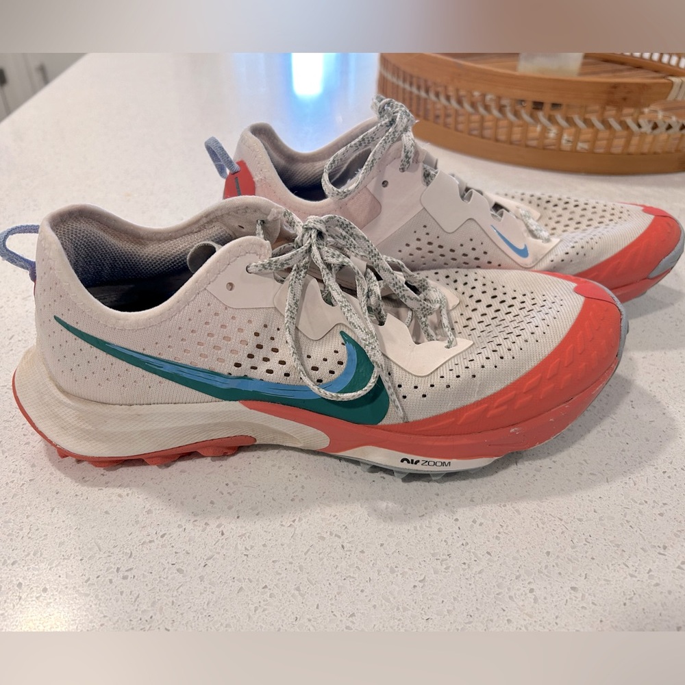 Nike Terra kiger size 7 trail running shoes
